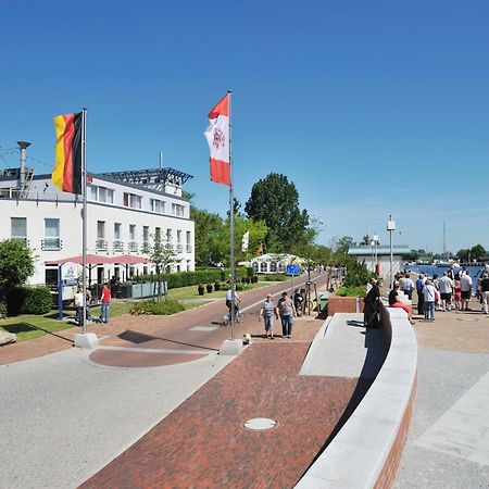 Hafenhotel Pommernyacht Ueckermünde Extérieur photo