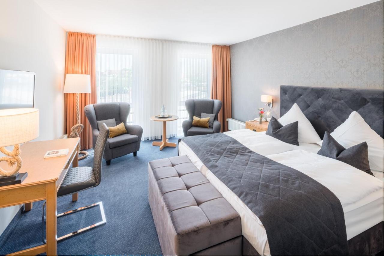 Hafenhotel Pommernyacht Ueckermünde Extérieur photo